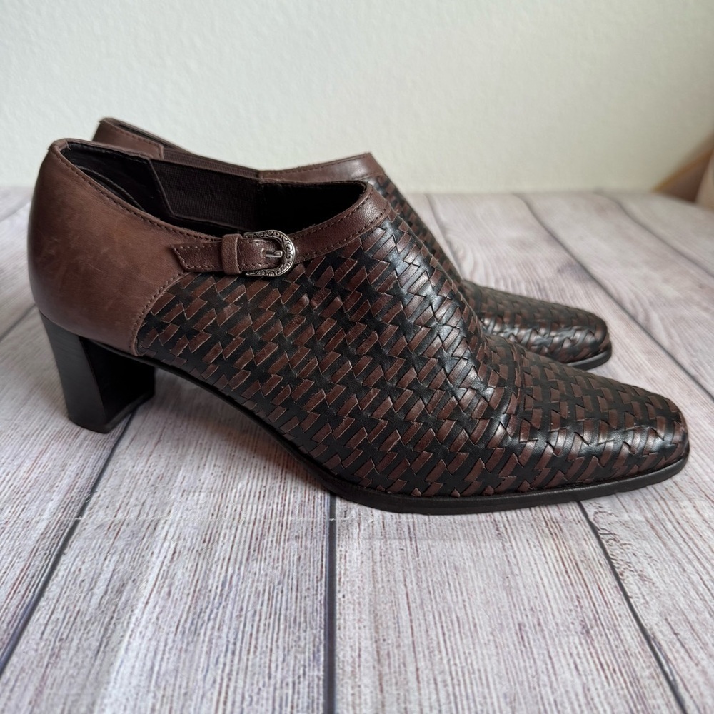 BRIGHTON Turner Brown Black Woven Heels 7.5 Narrow